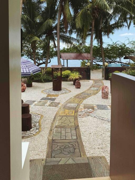 Beach Getaway Studio Villa In Lobo Exterior photo